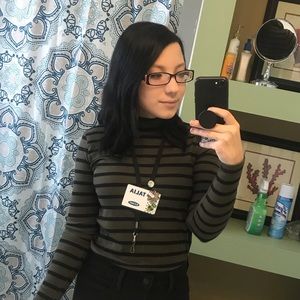 Meet your Posher, Talia